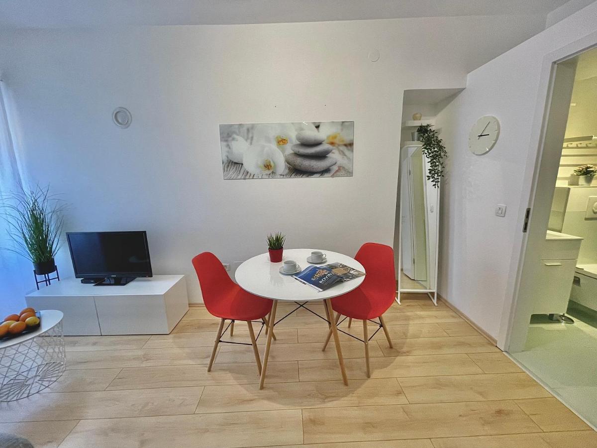 Apartments Antons Pula Ngoại thất bức ảnh